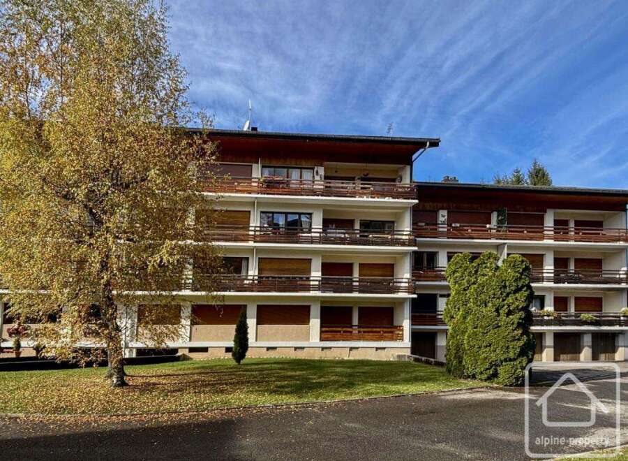 Discover this stunning property featuring multiple floors and balconies, perfect for enjoying scenic views.