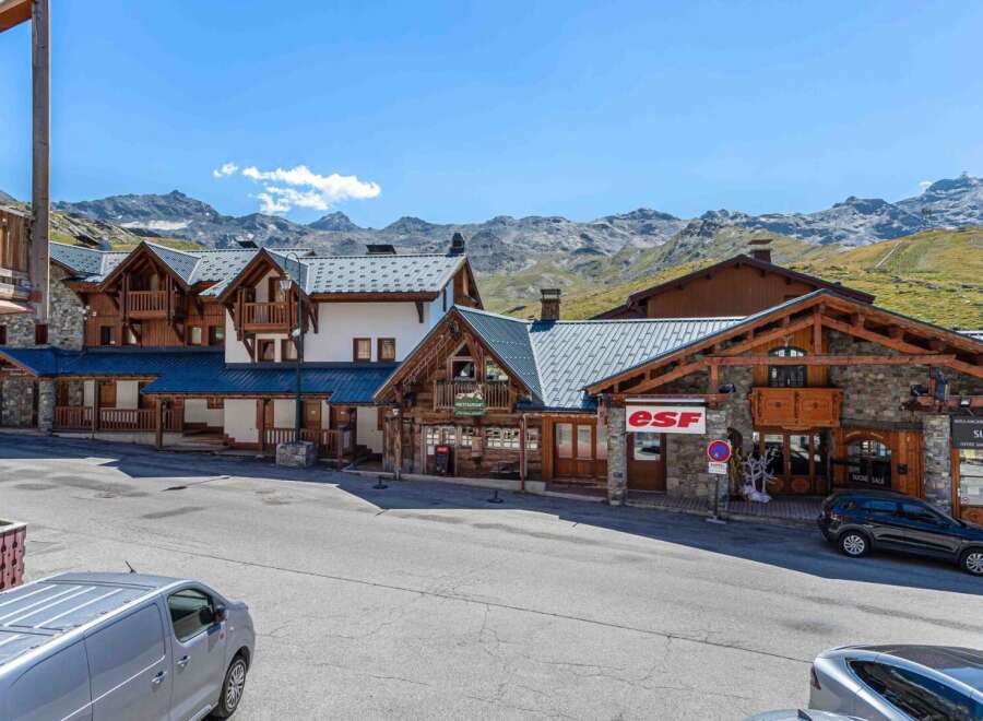 Discover the charm of this stunning property nestled in a picturesque mountain setting.