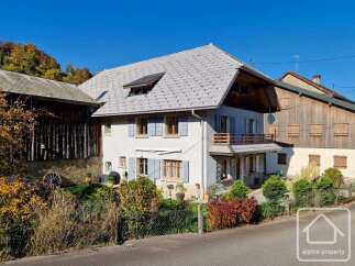 Discover this charming property nestled in a serene location, offering a perfect blend of comfort and style.