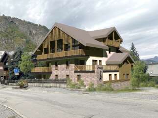 Discover the charm of Chalet Hickory, a stunning property nestled in a picturesque mountain setting.