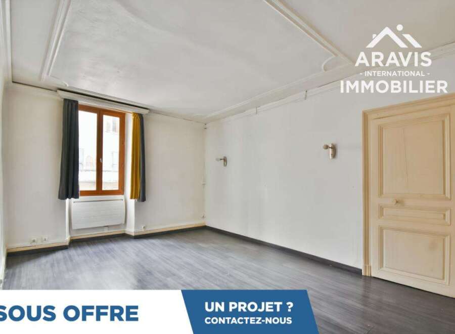 Discover this charming property, featuring a bright and airy interior with a neutral color palette.