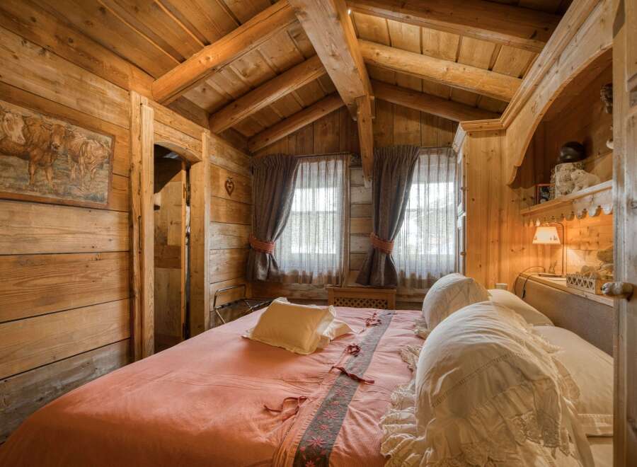 Step into rustic charm with this cozy bedroom.