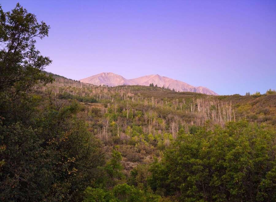 Discover the tranquility of mountain living with this stunning property.