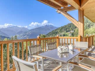 Enjoy breathtaking mountain views from this stunning property.