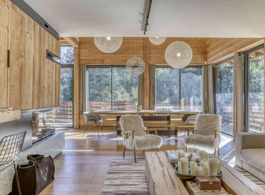 Experience the epitome of rustic luxury in this stunning property.