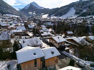Discover the charm of this picturesque village nestled in the heart of the mountains.
