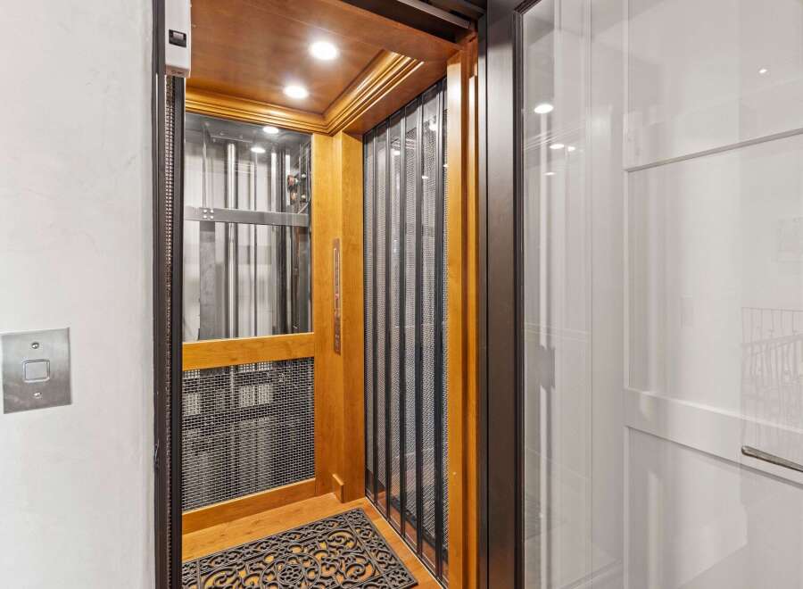 Step into luxury with this stunning elevator, a seamless blend of functionality and elegance.