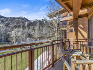 Enjoy breathtaking mountain views from this stunning property.
