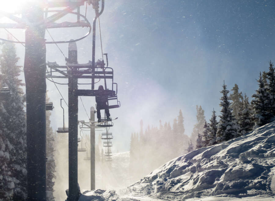 Experience the thrill of winter at this stunning ski resort! This property boasts breathtaking views of snow-covered slopes and majestic pine trees.