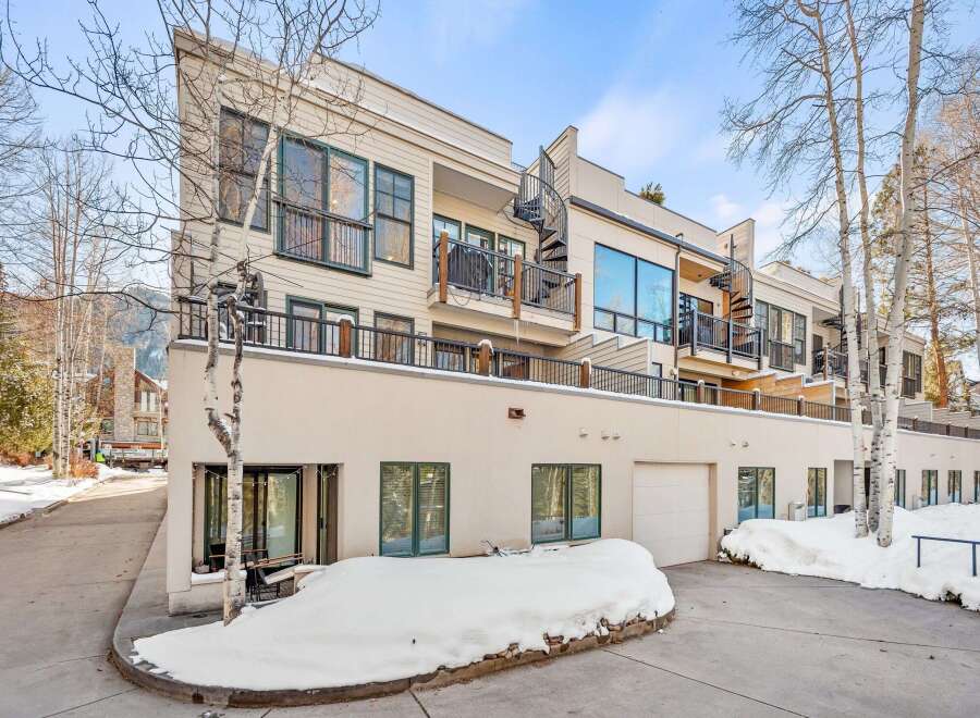 Discover luxury living in this stunning property featuring modern architecture and elegant design.
