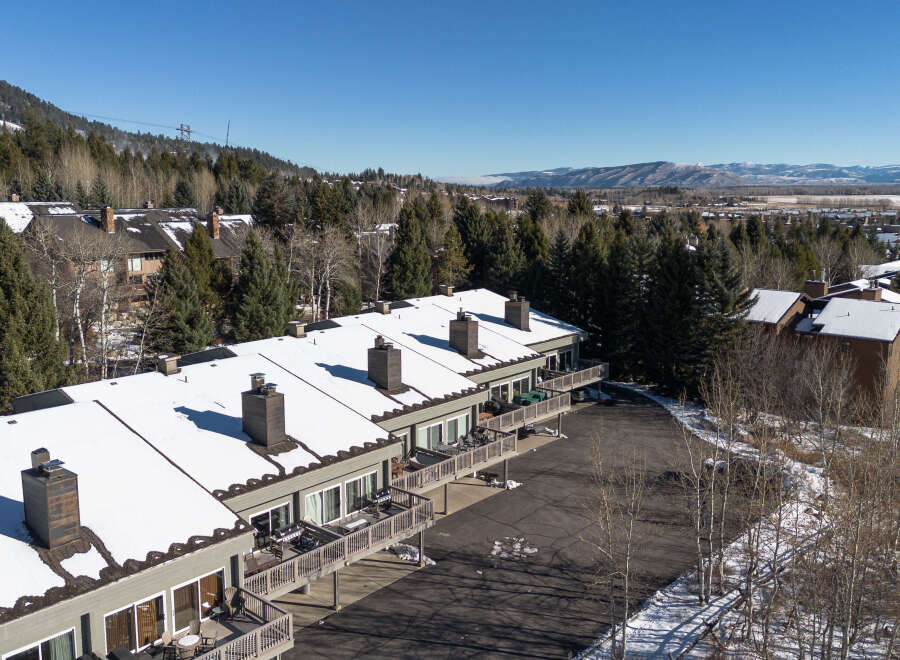 Discover the charm of this stunning property nestled in a picturesque mountain setting.