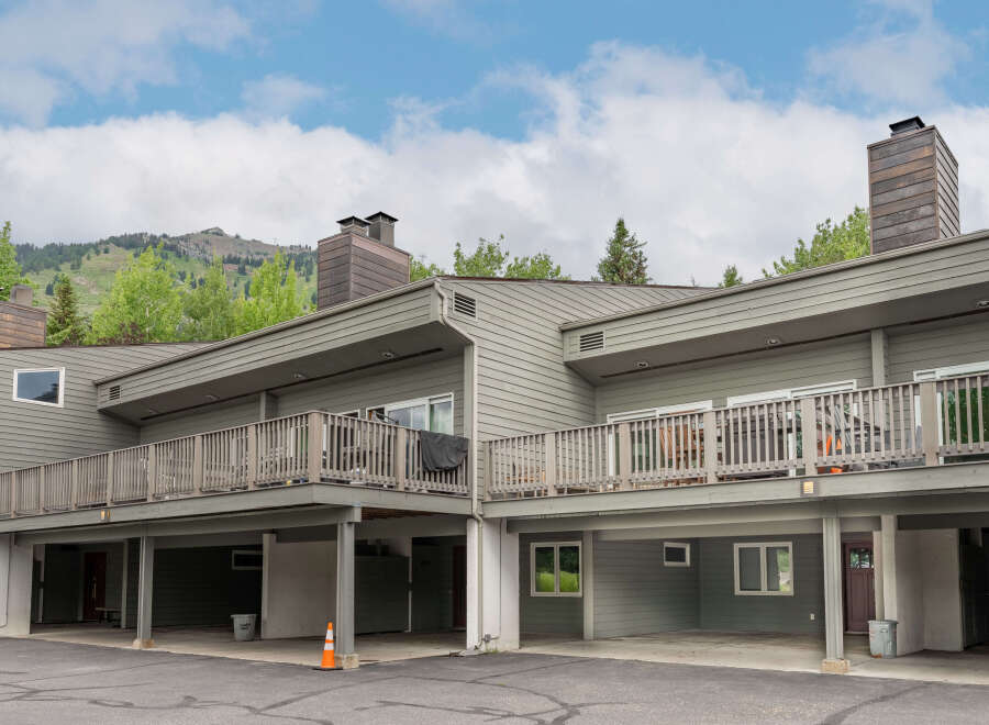 Discover the charm of this stunning property, featuring a beautifully designed exterior and a prime location.