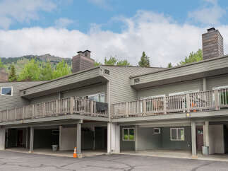 Discover the charm of this stunning property, featuring a beautifully designed exterior and a prime location.