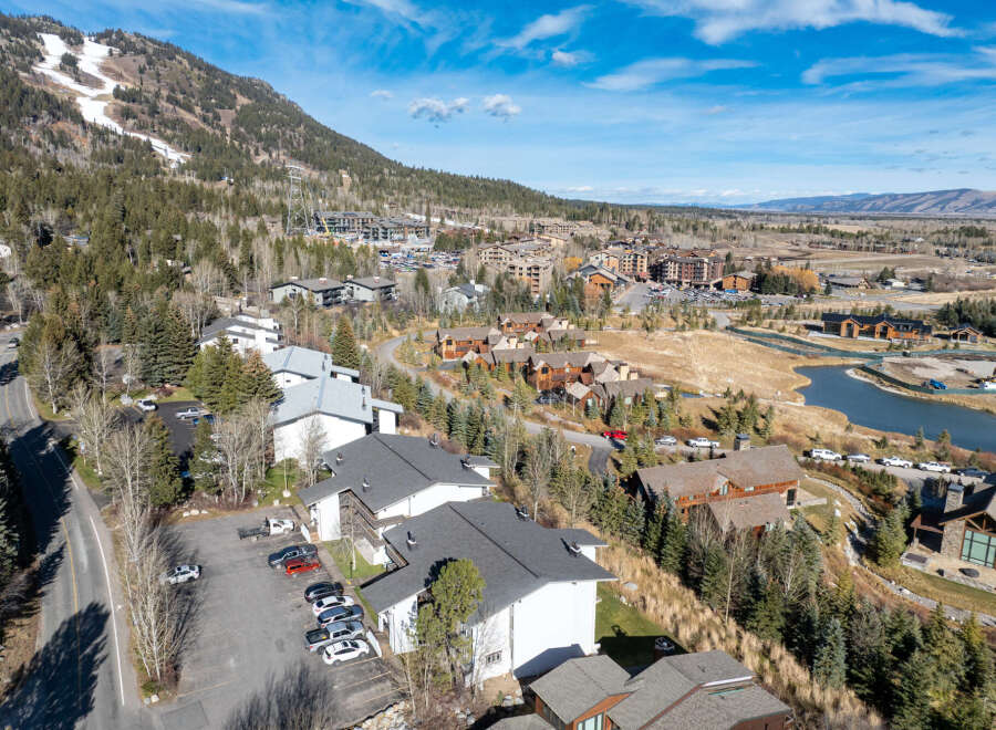Discover the charm of this stunning property nestled in a picturesque mountain setting.