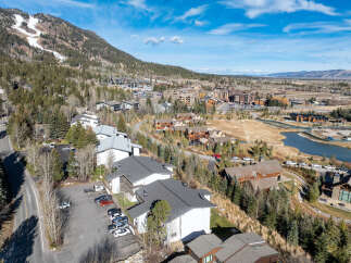 Discover the charm of this stunning property nestled in a picturesque mountain setting.