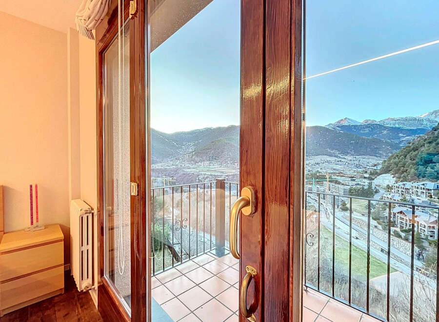 Enjoy breathtaking mountain views from this stunning property.