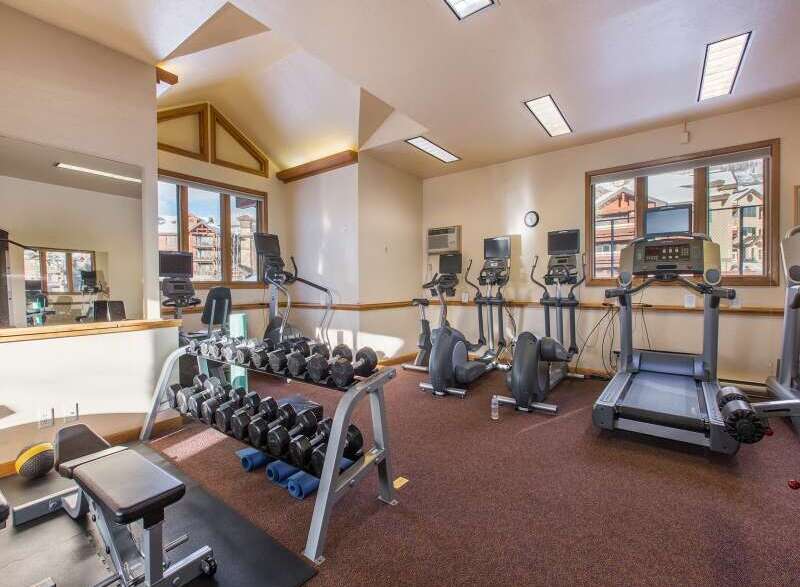 This well-equipped gym offers a variety of workout options, including cardio machines and free weights.