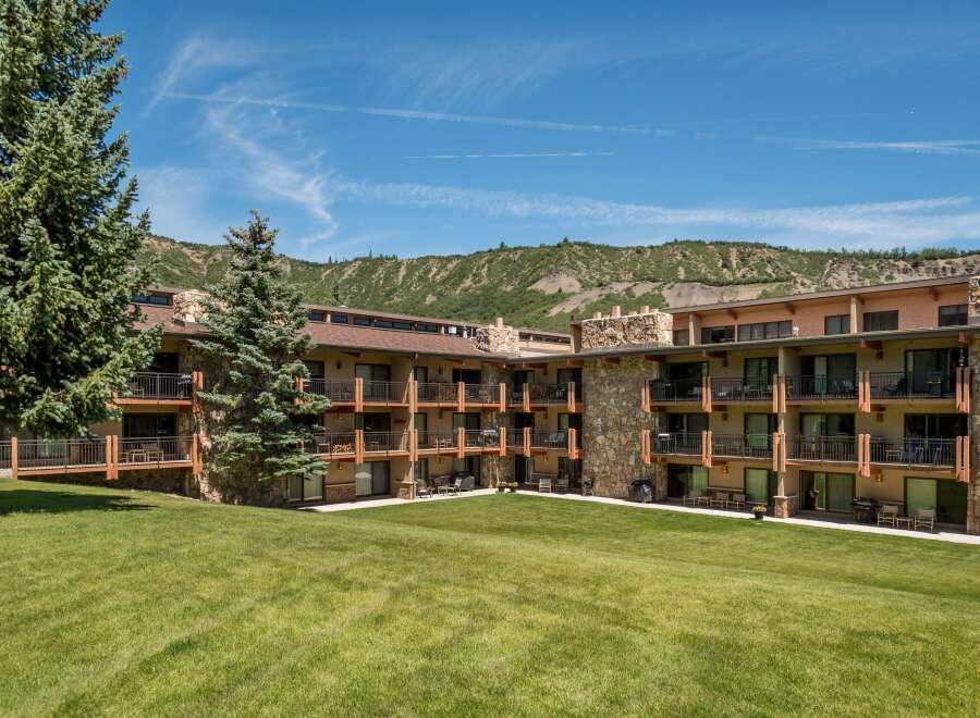 Discover a stunning property nestled in a picturesque setting, perfect for your next getaway.