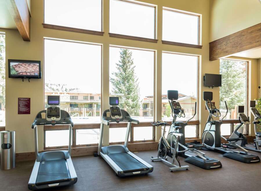 This fitness center offers a variety of exercise equipment, including treadmills, elliptical machines, and stationary bikes.
