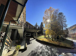Discover a charming property nestled in a serene environment, perfect for those seeking tranquility.