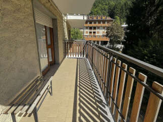 Enjoy stunning views from this charming balcony! This property features a spacious balcony, perfect for relaxing and soaking up the sun.