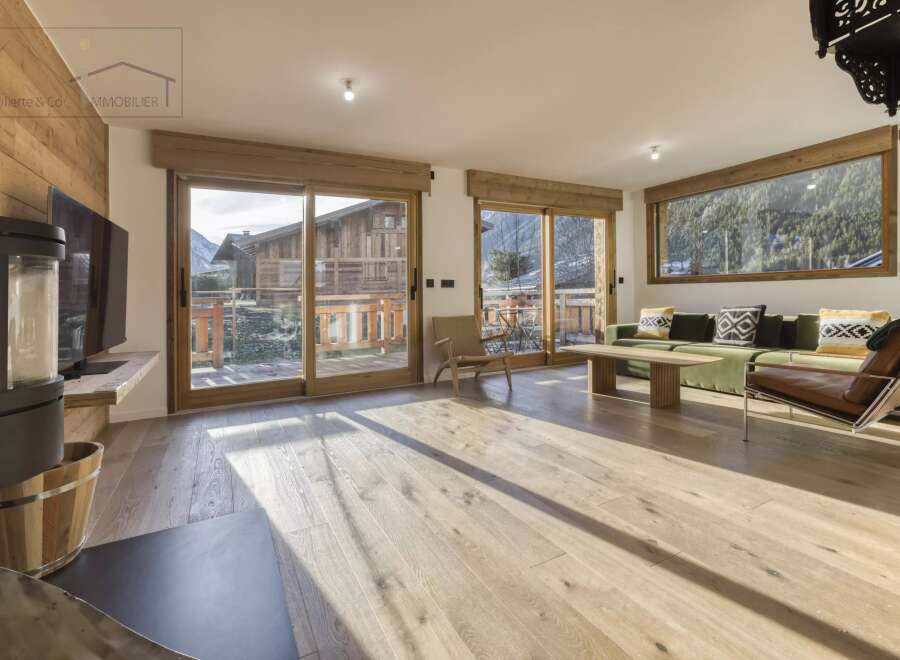 Experience the epitome of alpine living in this stunning property.