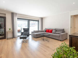 Step into modern luxury with this stunning living space.
