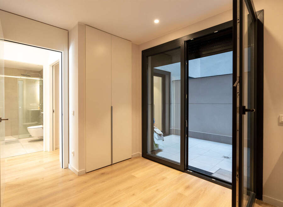 Discover modern living in this stylish property! Featuring a bright and airy interior with sleek hardwood floors, this home offers a seamless blend of comfort and elegance.