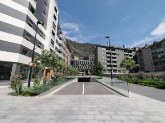 Discover modern living in this stunning property, featuring sleek architecture and a prime location.