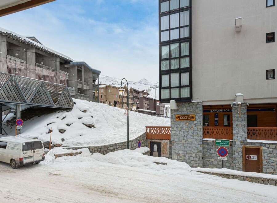 Discover the charm of this property nestled in a snowy landscape, offering a unique blend of comfort and convenience.