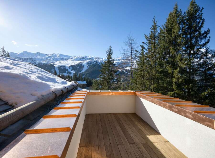 Experience the ultimate in luxury living with this stunning property featuring a private rooftop terrace.