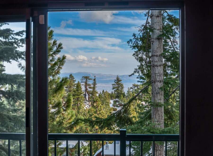 Enjoy breathtaking mountain views from this stunning property.