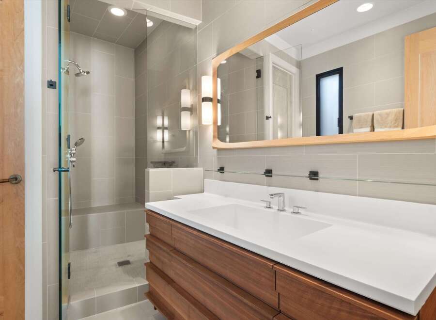 Step into luxury with this stunning bathroom design.