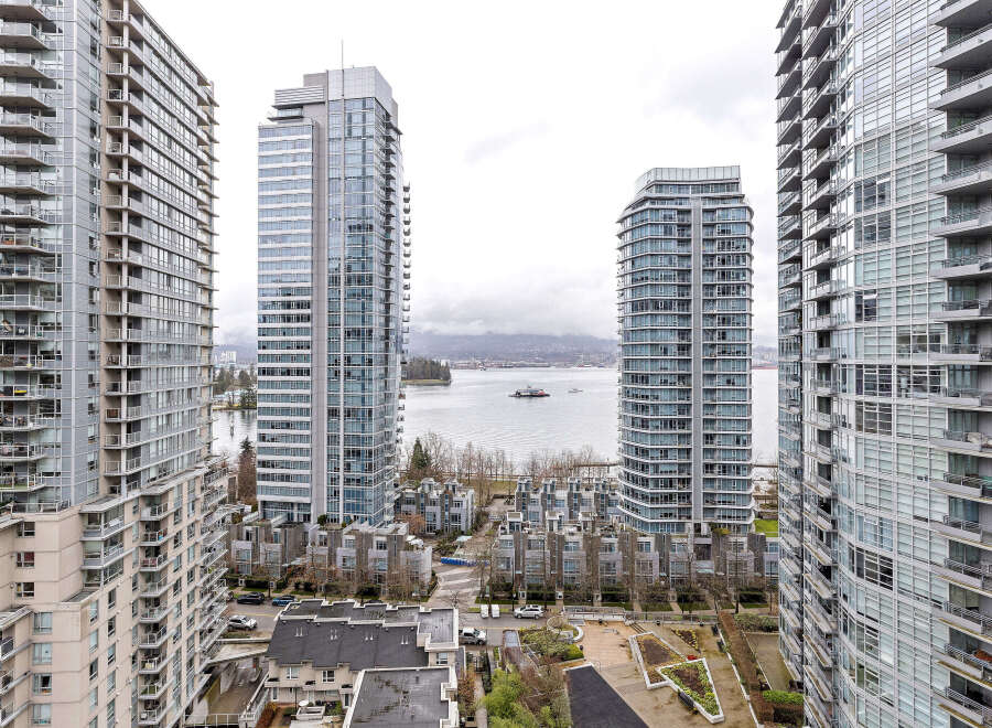 Discover luxury living in this stunning high-rise condo with breathtaking views.