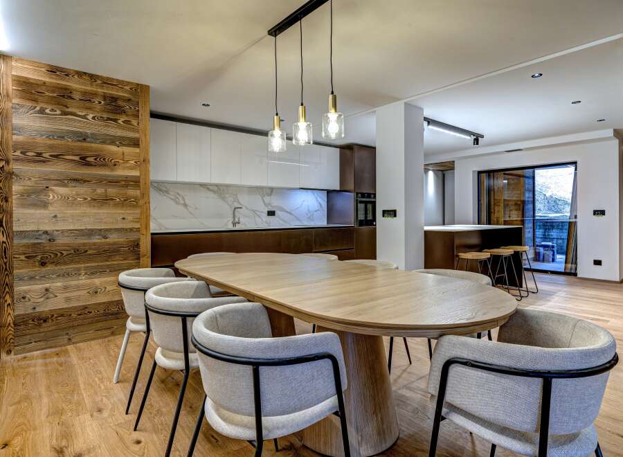 Experience modern elegance in this stunning dining space.