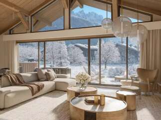 Experience luxury living in this stunning property with breathtaking mountain views.