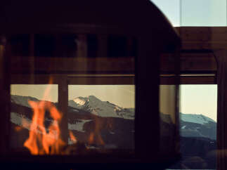 Enjoy breathtaking mountain views from this cozy property.