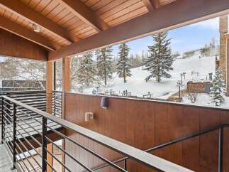 Enjoy breathtaking mountain views from this stunning property.