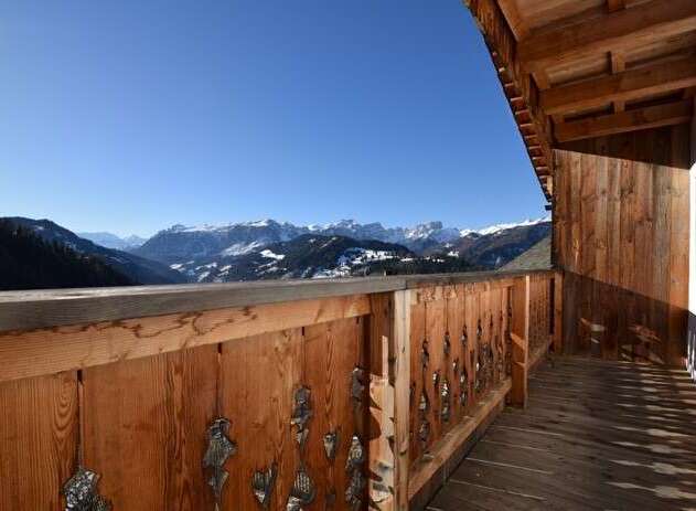 Enjoy breathtaking mountain views from this stunning property.