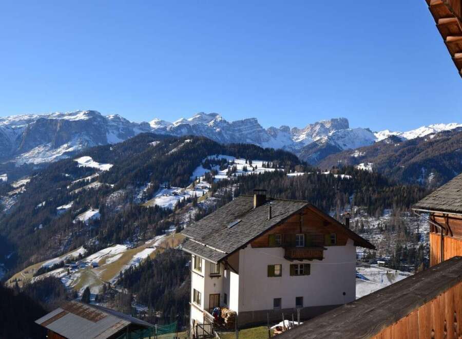 Escape to the mountains and enjoy this stunning property with breathtaking views.