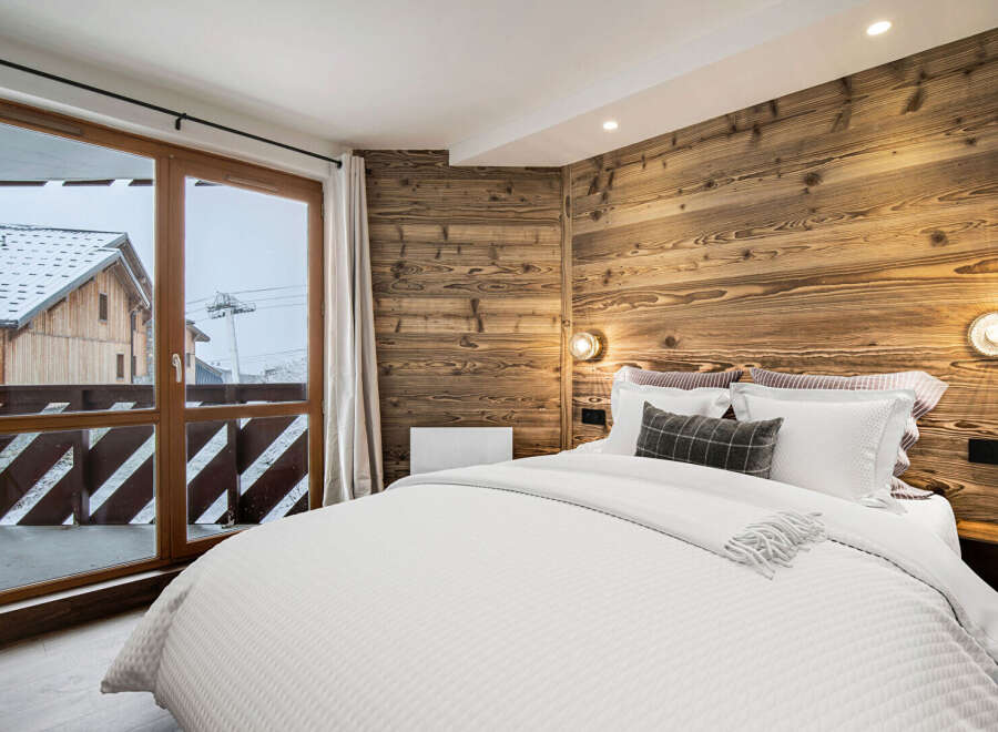 Experience the ultimate in alpine luxury with this stunning bedroom.