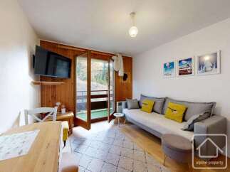 Discover this charming property, perfect for a cozy retreat.