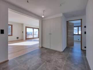 Step into this stunning property and be captivated by its modern design and breathtaking mountain views.