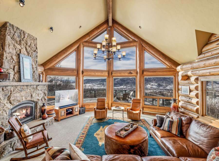 Experience luxury living in this stunning mountain retreat.