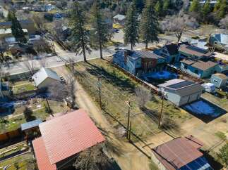 Discover a charming property nestled in a serene neighborhood, offering a blend of comfort and style.