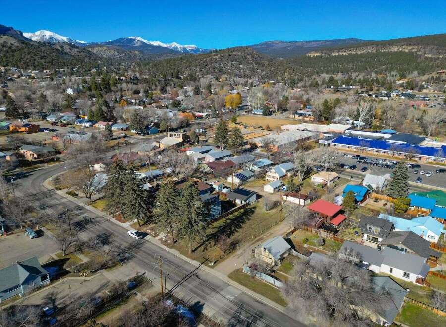 Discover the charm of this picturesque town nestled in the mountains.
