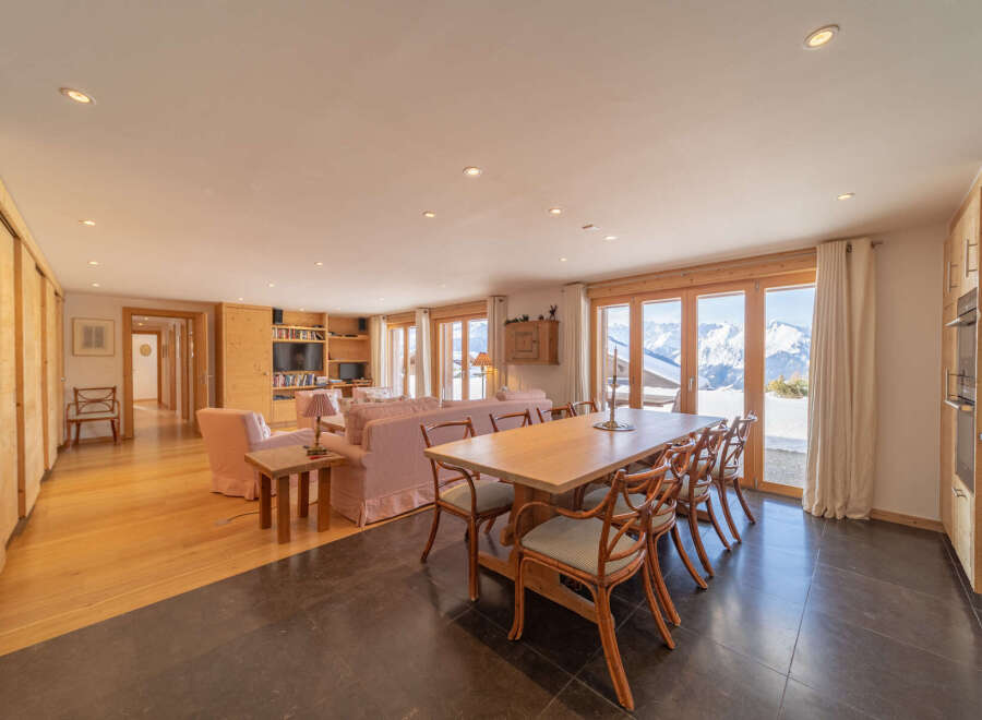 Experience luxury living in this stunning property, featuring a spacious open-plan layout perfect for entertaining.