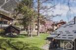 Discover a charming property nestled in a picturesque mountain setting.