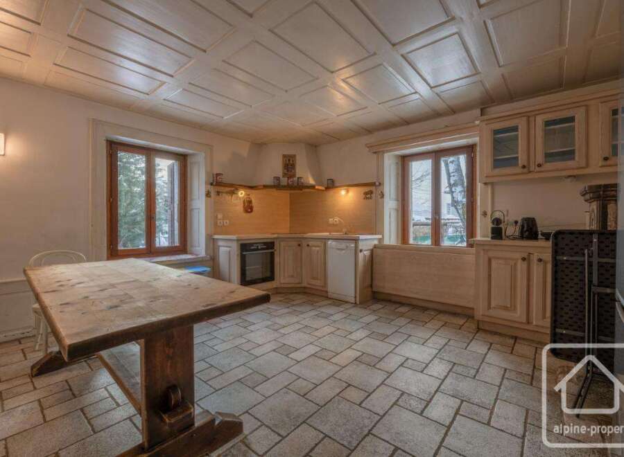 Discover the charm of this inviting kitchen, perfect for culinary adventures and family gatherings.