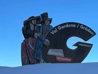 Discover the beauty of Val Gardena/Gröden, a stunning location perfect for your next real estate investment.
